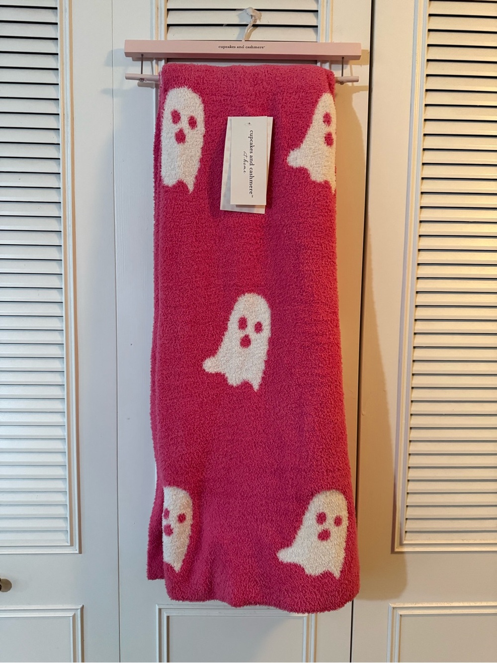 cupcakes & cashmere Pink Ghost Plush Blanket
